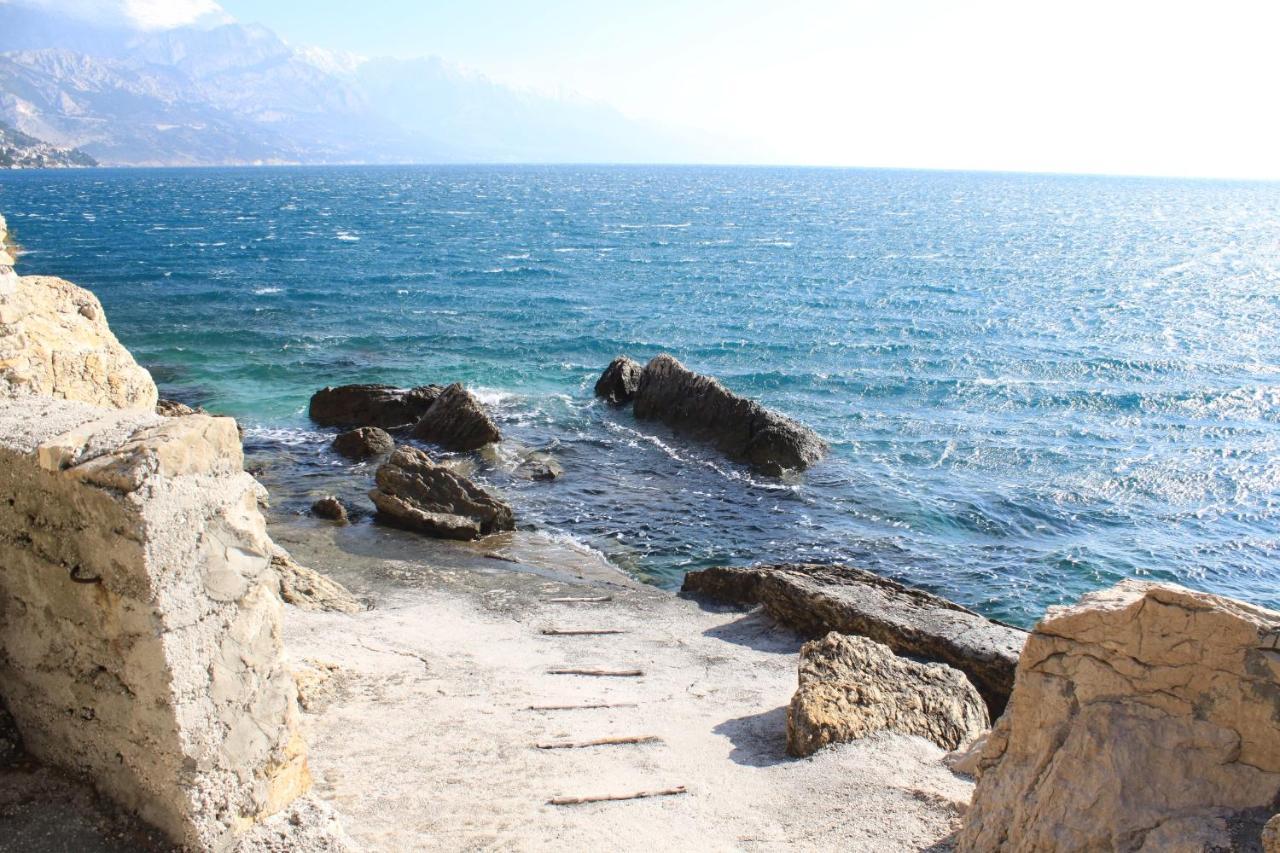 Apartments By The Sea Marusici, Omis - 8632 มีมิตเซ ภายนอก รูปภาพ